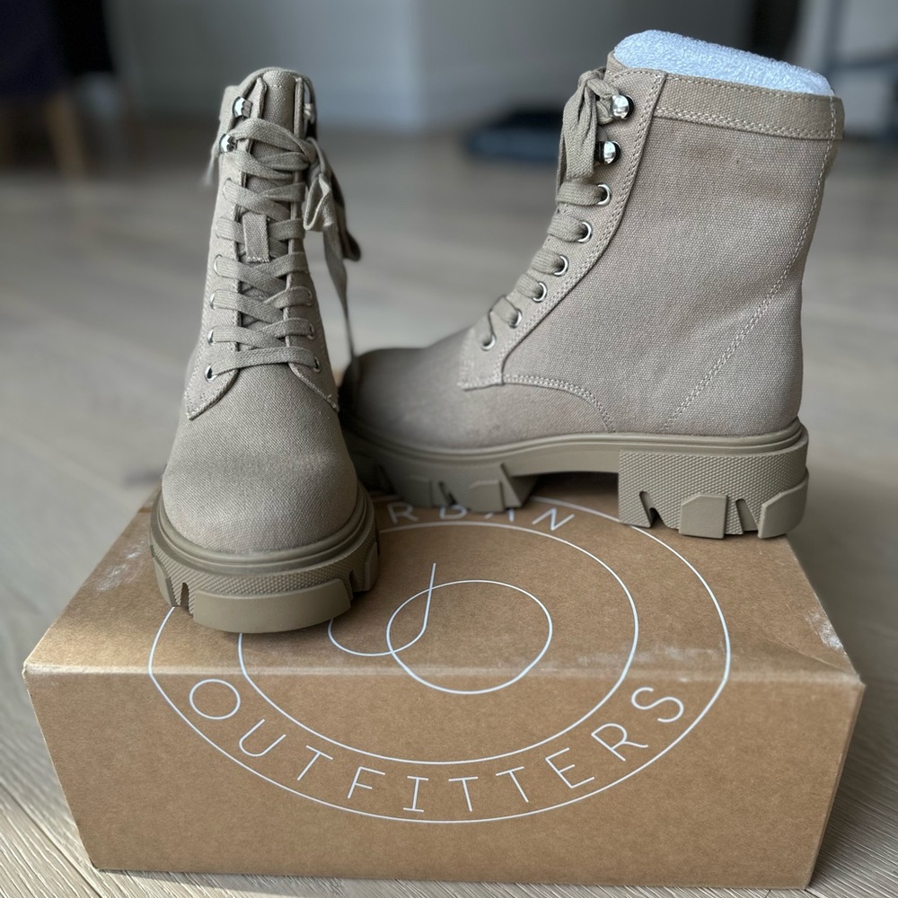 Women's Tan Combat Boots